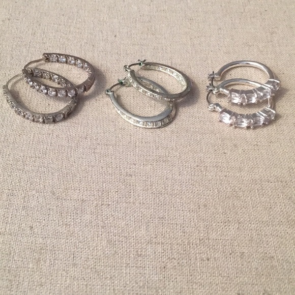 Jewelry - Earring bundle